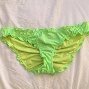 Ruffle mini bikini